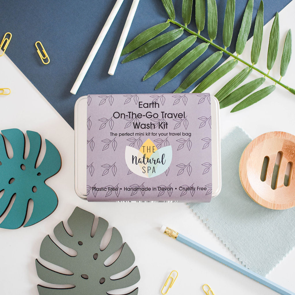 Earth  Mini "on the go" Travel Wash kit-0